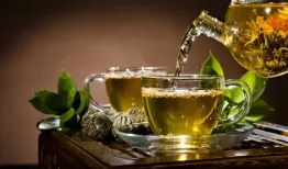 زمان مناسبِ نوشیدن انواع چای چه موقع است؟