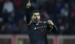 بازیکن پرسپولیس در فرودگاه بازداشت شد