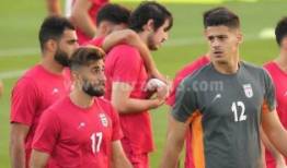 قابی جالب از صحبت در گوشی سردار و جهانبخش