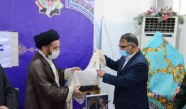 کتاب لحظه‌های ‌بی‌تکرار اثر کامین ملکی رونمایی شد