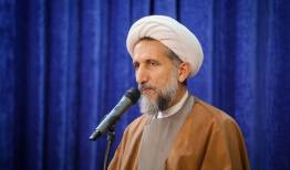 امام جمعه قزوین: تا آخرین نفس بر عهد امام راحل و رهبر شهید خود ایستاده‌ایم