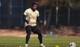 صورت حساب ۶۰۰ هزار دلاری اوریه برای پرسپولیس