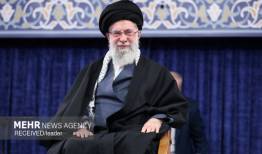 راه رهبر معظم انقلاب ادامه دارد، پرچم شهدا بر زمین نخواهد ماند