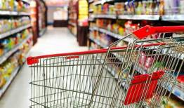 کمبود کالای اساسی در اصفهان نداریم؛ تامین ذخایر برای رمضان و شب عید 