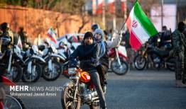 اصفهانی‌ها در سوگ رهبر شهید رژه موتوری رفتند