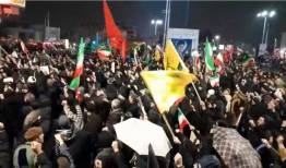 قیام مردم ارومیه در سوگ رهبر شهید و تشییع شهدای وطن زیر بارش باران