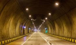 هر دو مسیر تونل نیایش در تهران امشب مسدود است