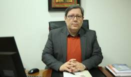 در کتابخانه ملی، امکان نگهداری از نسخ خطی در شرایط مناسب فراهم است