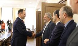 ما تحریم هستیم و تجربه ایران برای ما اهمیت دارد