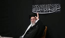 یک پژوهشگر دفاع مقدس: رهبر شهیدمان خود را فدای کشور کرد