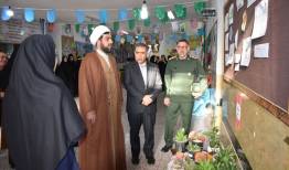 دستاوردهای انقلاب اسلامی در نمایشگاه دانش‌آموزی گیلانغرب تبیین شد