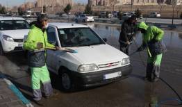 شست‌وشوی رایگان خودروهای شهروندان پس از آلودگی ناشی از آتش‌سوزی
