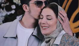 تصویر بوسه‌ای عاشقانه بر سر رویا میرعلمی