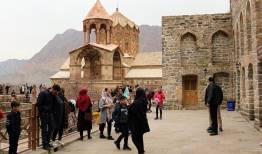 صنعت گردشگری ،صنعت پردرآمد و ارز آوری است