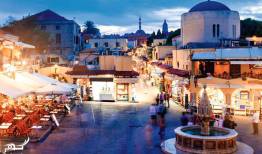 رونق صنعت گردشگری یونان با وجود شیوع کرونا