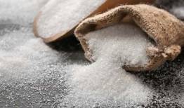 دو نرخی بودن شکر عامل فساد در بازار
