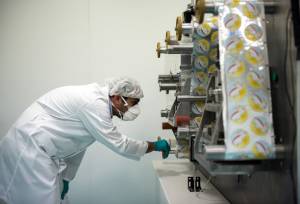 همکاری‌های استراتژیک در صنعت پلیمر کشور در مسیر توسعه و رقابت‌پذیری