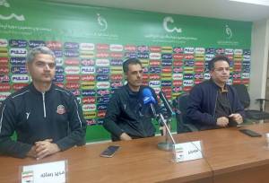 مربی شمس آذر: بدشانسی و تصمیمات داوری نتیجه بازی را تغییر داد