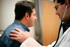 ارائه خدمات رایگان مراقبتی و غربالگری برای مردان بالای ۳۰ سال در پایگاه‌های سلامت قم