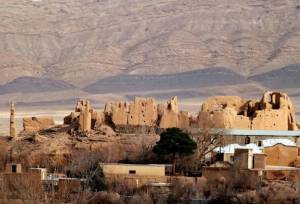 سرپرست میراث نطنز: درب سرقت شده قلعه خفر فاقد ارزش تاریخی بود