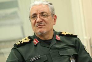 هدف دشمن القای ناامیدی میان نسل جوان است