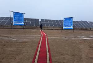 آغاز بهره‌برداری از نیروگاه خورشیدی ۱۴ مگاواتی پلدشت