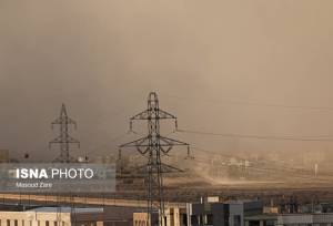 آسمان یزد پرتلاطم می‎شود