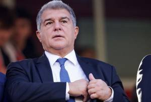 حمله لاپورتا به باشگاه رئال