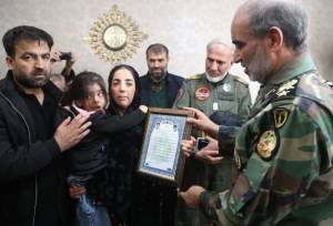 فرمانده نیروی زمینی ارتش: شهدای هوانیروز الگوی تعهد،تخصص و ایثار هستند