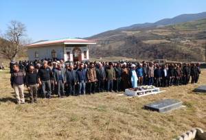 از فراغ ۴۲ ساله تا وصال ابدی/تشییع پیکر مادر شهید در جوار همرزمان فرزندش