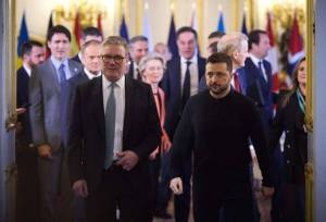 وزیر امور خارجه مجارستان:  رهبران اروپایی «پرستار بچه» هستند