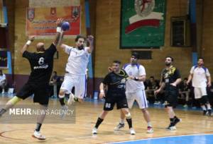 پایان جذاب با صدرنشینی استقلال/ چهار تیم همچنان در کورس قهرمانی