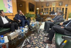 تأکید بر شتاب‌بخشی پروژه‌های ریلی آذربایجان‌غربی در نشست استاندار با مدیرعامل راه‌آهن