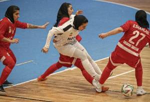 تساوی فوتسال بانوان هرمزگان مقابل پالایش نفت آبادان