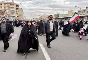 حضور معاون رئیس‌جمهور در امور زنان و خانواده در مراسم راهپیمایی ۲۲بهمن