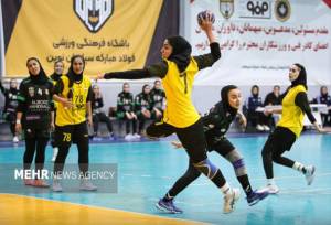 تساوی بدموقع سنگ آهن در بافق/ صدر جدول دوباره طلایی رنگ شد