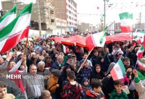 خروش انقلابی مردم ملارد در ۲۲ بهمن؛ طنین «مرگ بر آمریکا» در خیابان‌ها