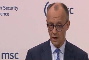 صدر اعظم آلمان: قدرت نظامی چین در آینده نزدیک با آمریکا برابری می‌کند