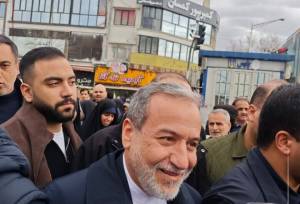 حضور عراقچی در راهپیمایی۲۲ بهمن