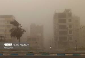گردوخاک دید افقی خوزستان را کاهش می‌دهد
