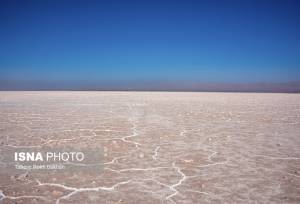 چاه‌های کشاورزی نفس تالاب مهارلو را بریدند/ هشدار درباره تبدیل شدن به کانون گردوغبار
