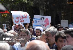 اجرای چالش بوم بوم تل‌آویو در راهپیمایی ۲۲ بهمن کاشان