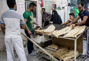 واحدهای سنگکی زنجان تایک ساعت بعد ازافطار مکلف به پخت و عرضه نان شدند
