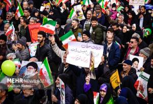 حماسه مردم درچه در راهپیمایی ۲۲ بهمن