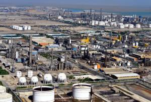 جذب ۱۰ میلیارد دلار سرمایه گذاری خارجی در سال 1404