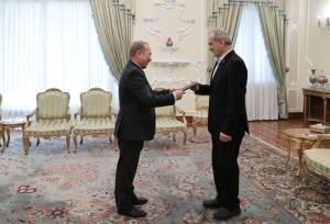 ظرفیت‌های ترانزیتی می‌تواندپیوندهای اقتصادی تهران وآستانه را تقویت کند