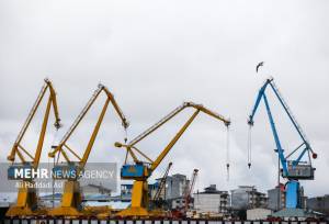 رکورد تاریخی افزایش ۴۶ درصدی بارگیری مواد معدنی در بندر شهید رجایی