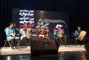 استقبال لرستانی‌ها از شب اول جشنواره موسیقی فجر