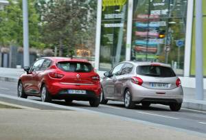 سقوط ۳۳ درصدی اشتغال در صنعت خودروسازی فرانسه