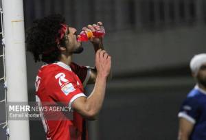 اجبار اوسمار برای استفاده دوباره از بازیکن نامطمئن پرسپولیس